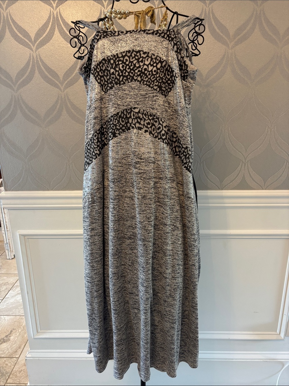 Isobella & Chloe Gray Leopard-Accent Cold-Shoulder Kids Dress